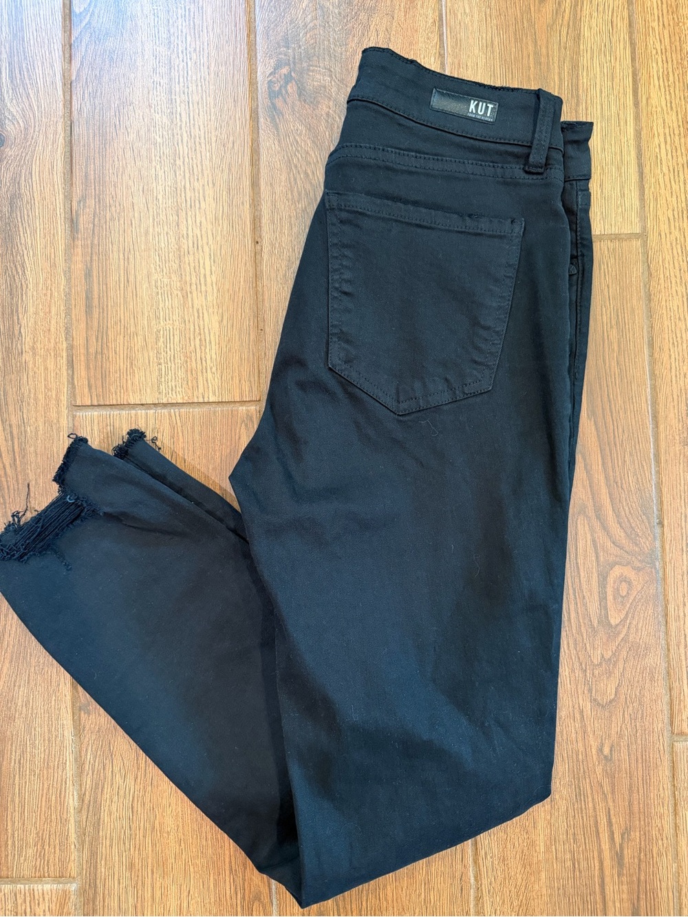 Kut From The Kloth Reese Black Straight Leg Jeans / Womens 4